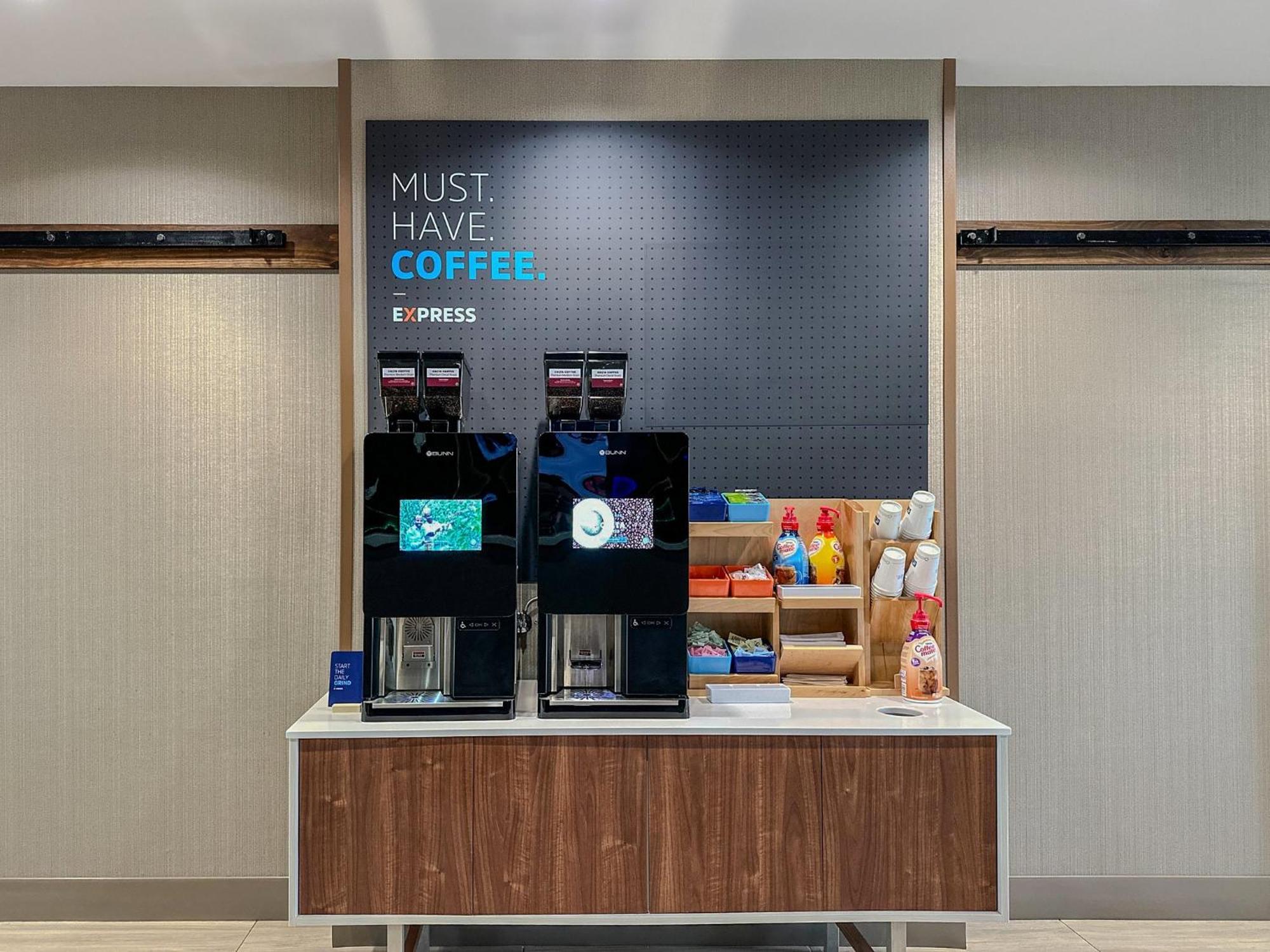 Holiday Inn Express Atlanta-Stone Mountain By Ihg Exterior photo