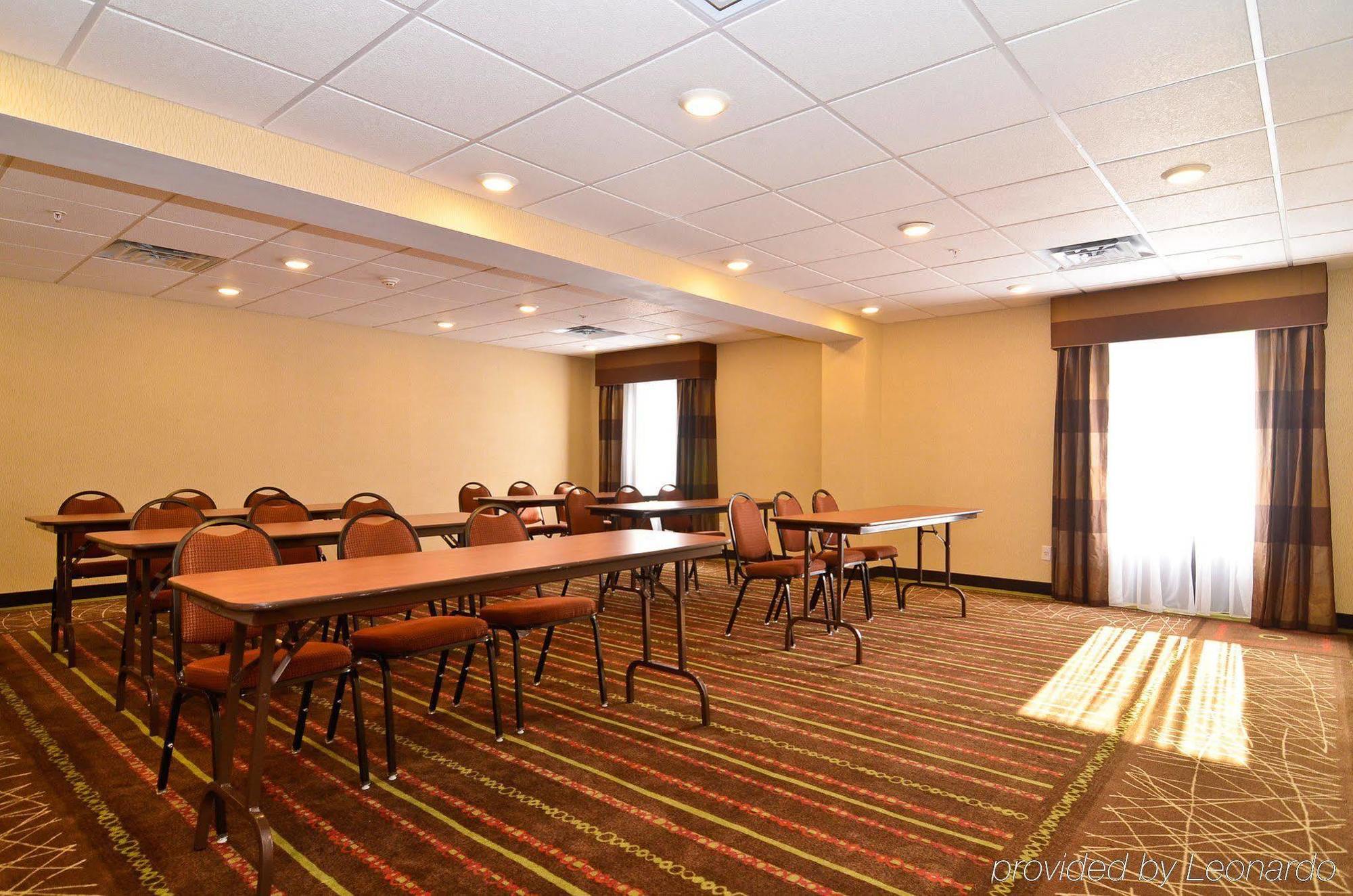 Holiday Inn Express Atlanta-Stone Mountain By Ihg Business photo