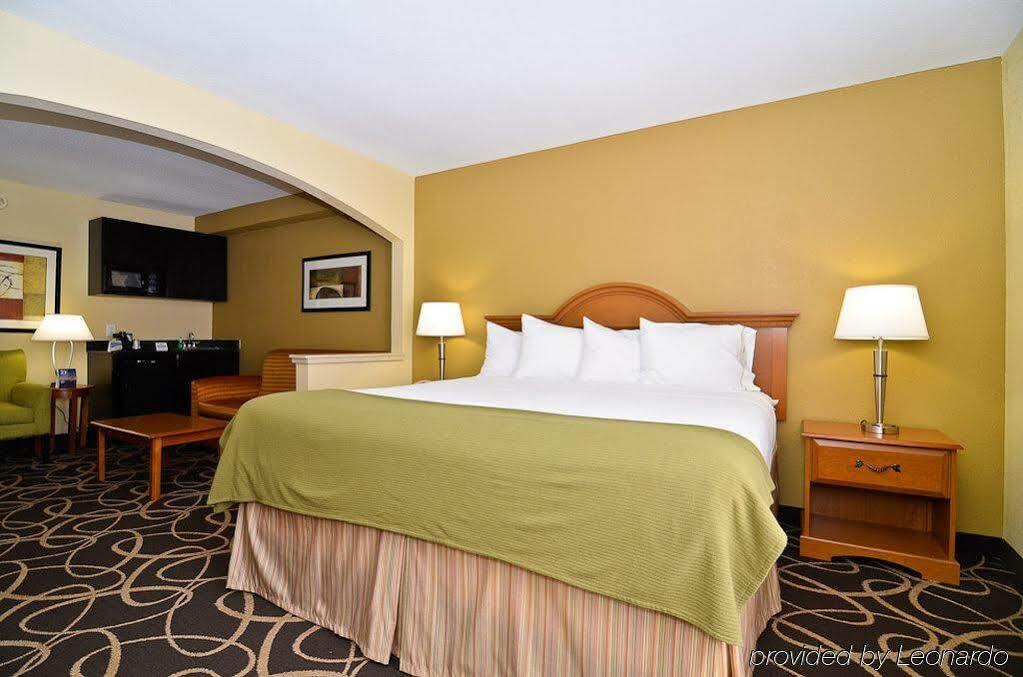 Holiday Inn Express Atlanta-Stone Mountain By Ihg Exterior photo