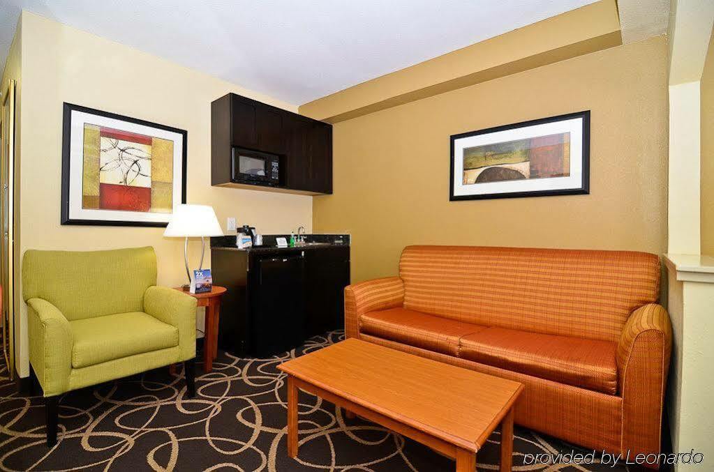 Holiday Inn Express Atlanta-Stone Mountain By Ihg Exterior photo