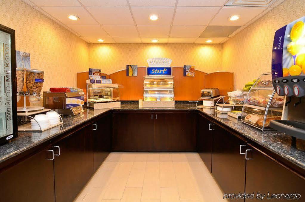 Holiday Inn Express Atlanta-Stone Mountain By Ihg Exterior photo
